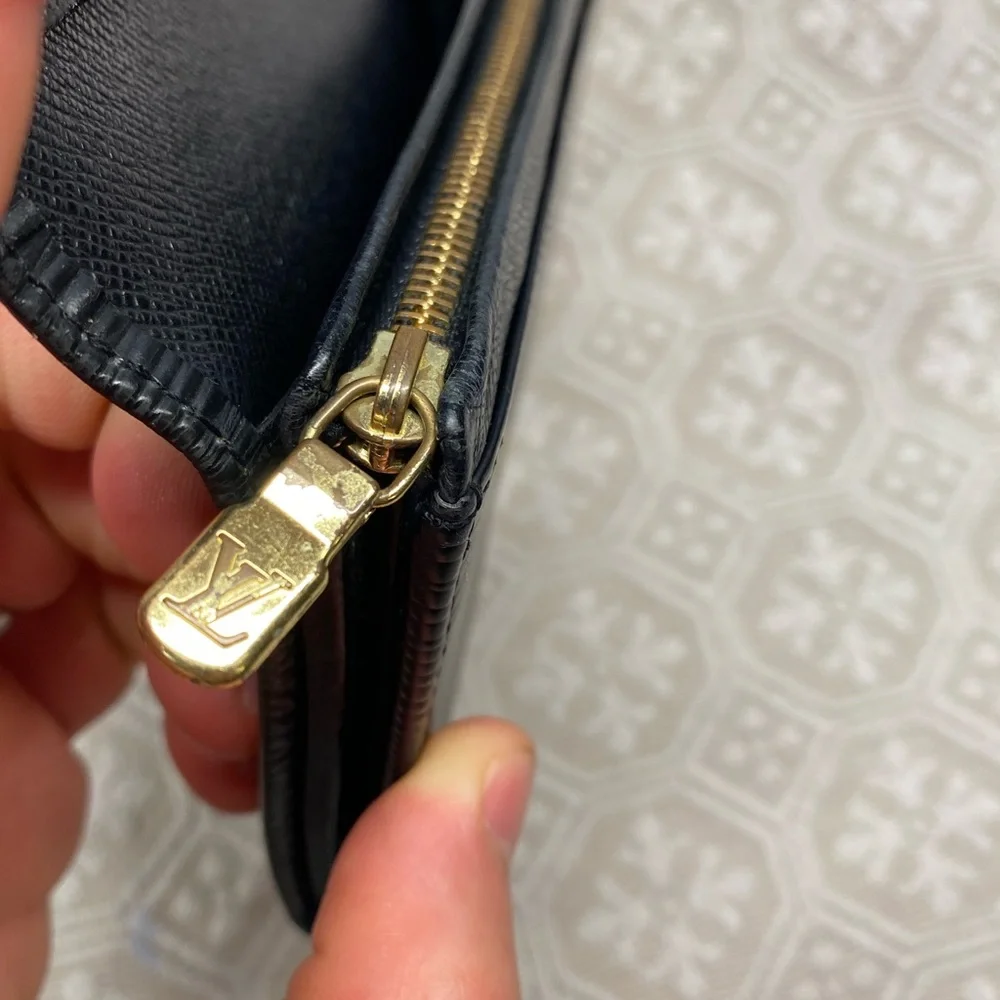Authentic Louis Vuitton Black Epi Leather Wallet - Picture 7 of 12